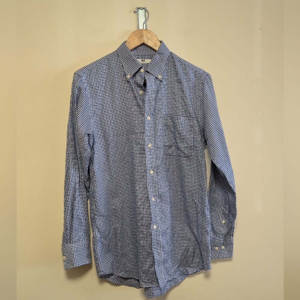 UNIQLO Men’s Blue & White Gingham Button-Down Shirt – Size M